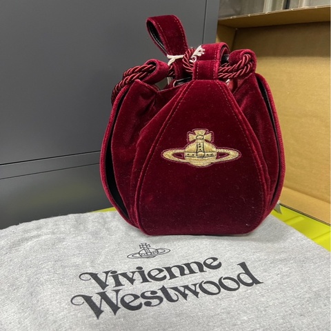 Vivienne Westwood Kitt 絲絨水桶包 西太后 土星 土星刺繡