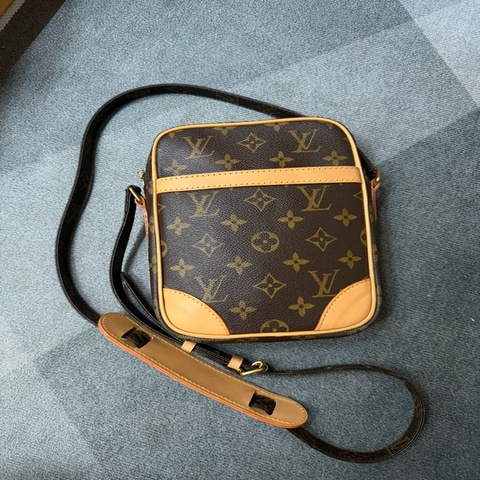Lv經典老花斜背/肩背包（M45266）
