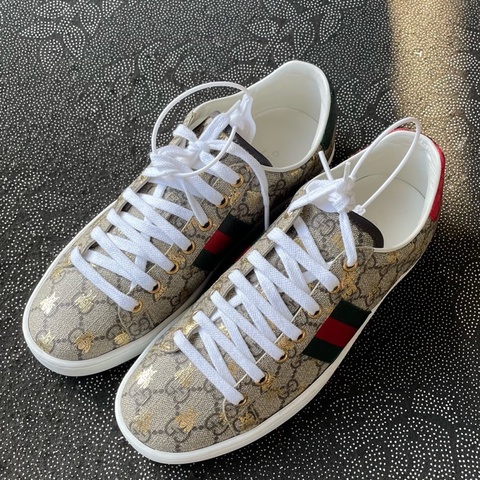 gucci老花小蜜蜂板鞋38碼