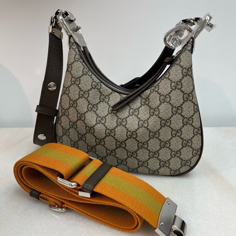 Gucci Attache 699409 ( 4091 )