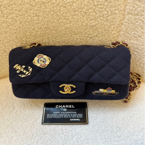 Chanel/香奈兒 18A CF 大mini 金扣 漢堡系列 限量徽章 尺寸20*12 海軍藍 羊毛呢拼皮