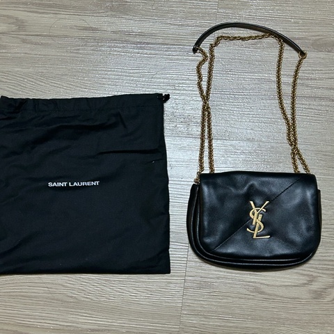 YSL羊皮小方包