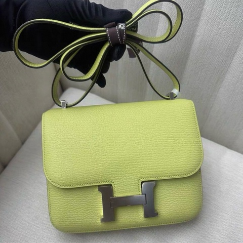 帶購證🩷 有購證✨ Hermes Mini Constance 19嫩芽黃銀扣 Z刻 塵袋