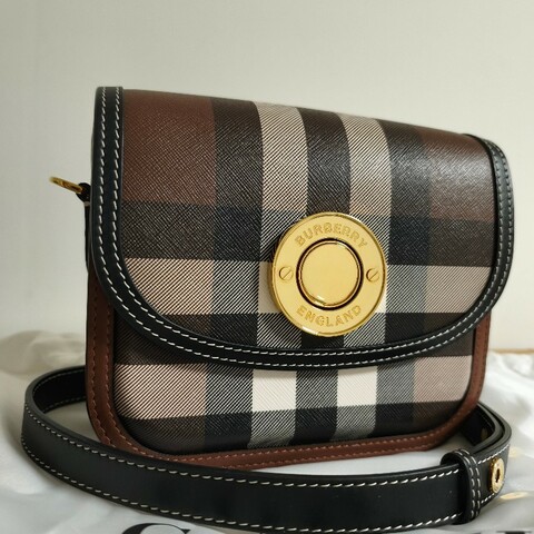 Burberry 99 新女側背包原價55000