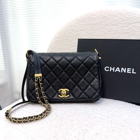 Chanel 黑金扣牛皮雙鏈條斜背肩背包