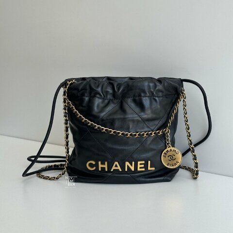99新🆕 全配有購證🙌🏻 Chanel 香奈兒 22 bag mini 黑色金釦