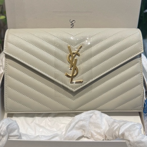 ysl聖羅蘭 白金魚子醬牛皮中號信封鏈條包 尺寸22