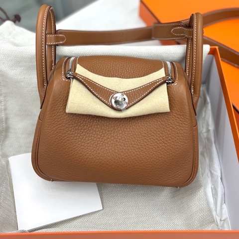 Hermes 愛馬仕 金棕mini lindy，二代，K刻，tc