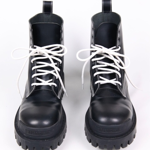Balenciga黑色皮革白色鞋带系带厚底靴短靴