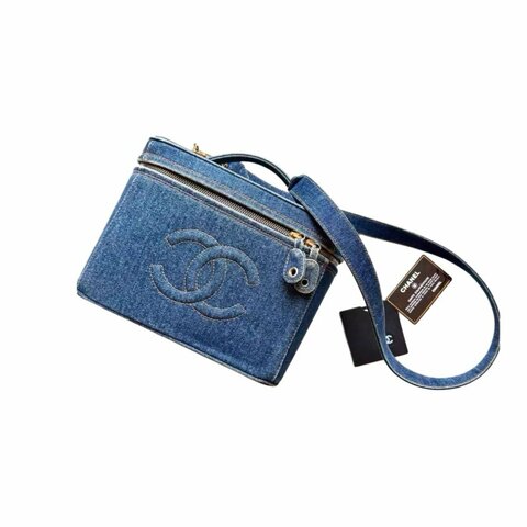 CHANEL牛仔化妝箱帶肩帶