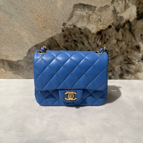 Chanel藍色羊皮霧金鏈方胖
