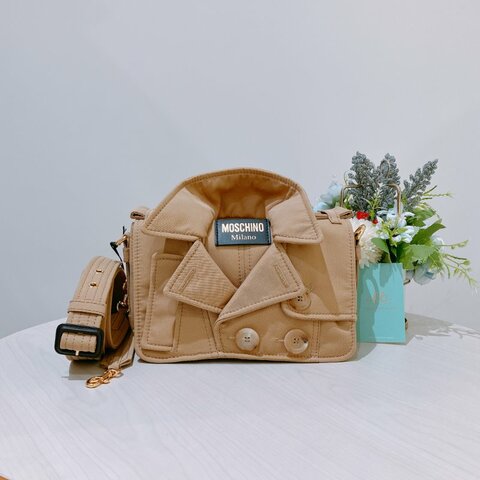 TK2081	Moschino 莫斯奇諾風褸形狀肩帶包包 Tan Trench Details Biker Bag Beige