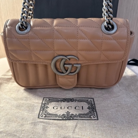 【斷捨離 / 全新閒置】Gucci GG Marmont 可肩揹/斜揹絎縫皮革翻蓋鏈條包 22cm