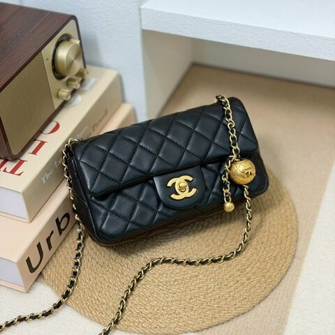 （天菜不必多說💛）🏷Chanel 香奈兒．金球 CF20 大Mini 經典口蓋包