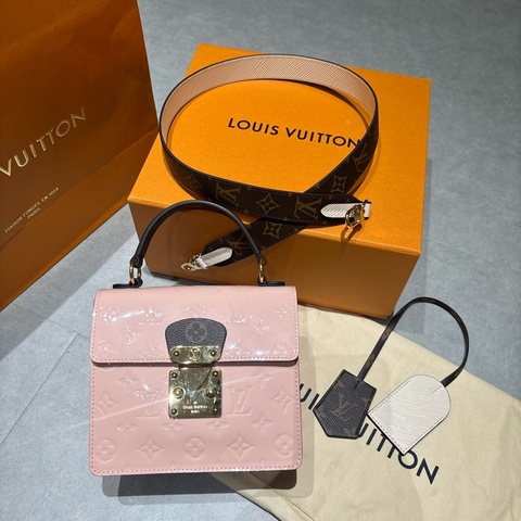 LOUIS VUITTON 路易威登 粉色漆皮 原花 Spring Street肩背包