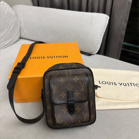 LV 老花相機包