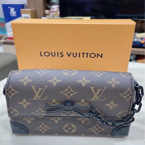 LV Steamer 可穿戴式錢包 M83613