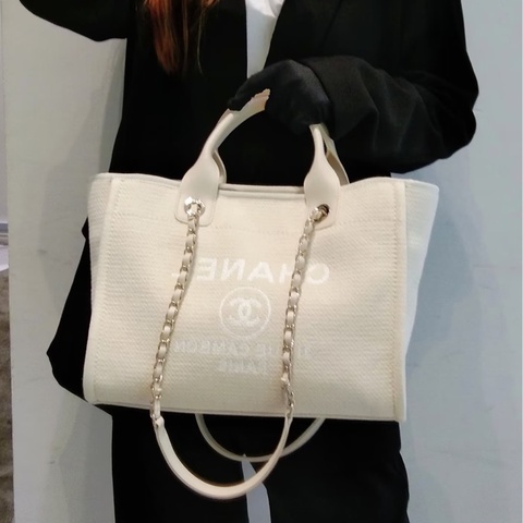 💎Chanel香奈兒｜23A白色手柄沙灘包｜小號｜98新芯片款