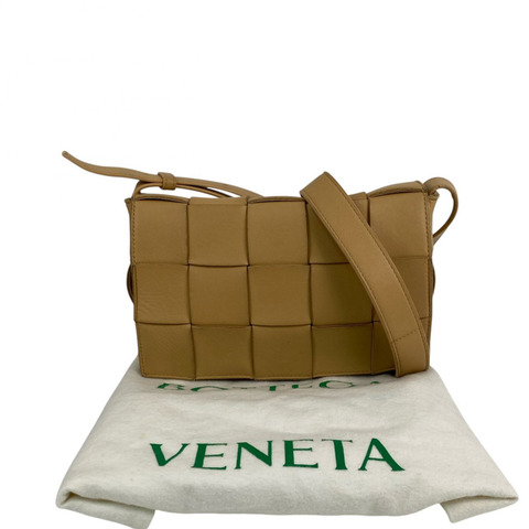 ☆ Bottega Veneta 寶緹嘉 Beige Lambskin Cassette Shoulder Bag 米色小羊皮肩背包-267011582