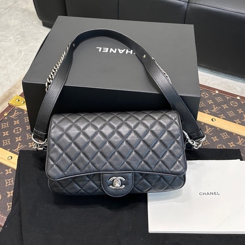 Chanel香奈兒中古黑銀荔枝牛皮季節款cf機場包 粗鏈條麻花cf單肩包腋下包 鏈條很長 底長26cm