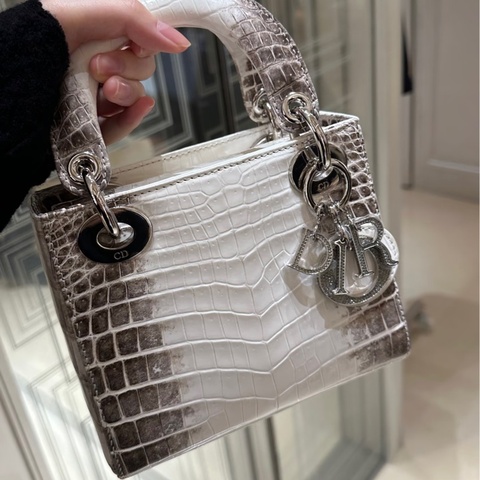 ✨Dior迪奧｜原價破百‼️｜lady三格喜馬拉雅鰐魚鑽扣吊墜戴妃包｜98新21年