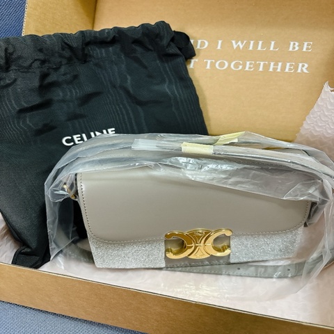 CELINE Teen Triomphe亮澤牛皮革 凱旋包 鵝鑾石灰