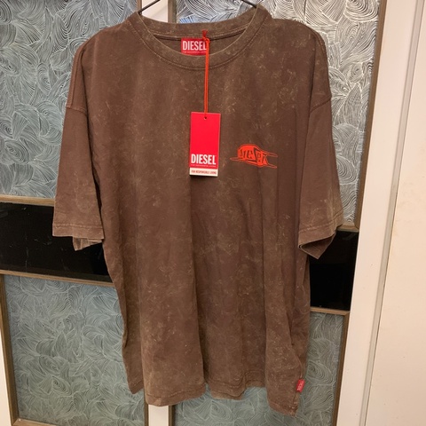 全新Diesel咖啡色 1978industry 短袖 短踢 t-shirt 夏天基本款 上衣 男女 美式復古水洗刷色
