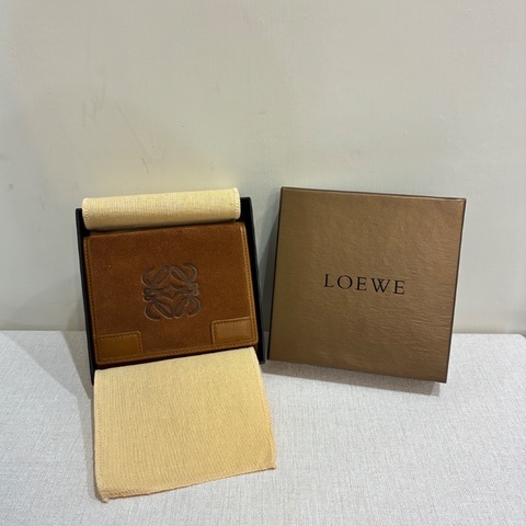 98新🤎#Loewe #復古短夾 #麂皮 #耐磨耐髒 #盒子塵袋購證