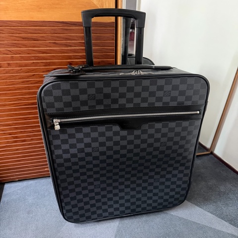 Lv棋盤格行李箱