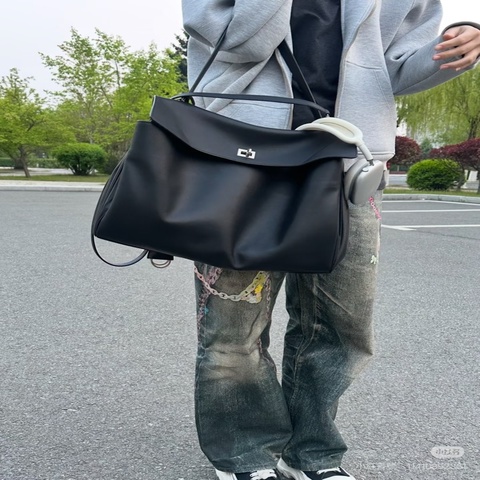 #郵差黑銀大號 98新 ✨Balenciaga 巴黎世家 25新款Rodeo messenger