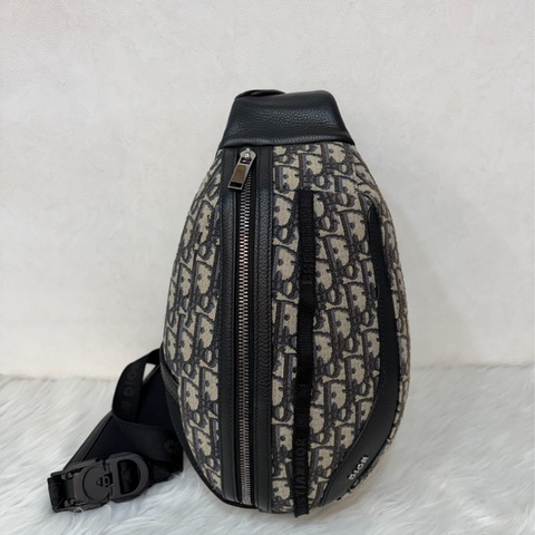 DIOR 1ESBO040YKY Oblique Scarab 手提包 CD 單肩包 足球包