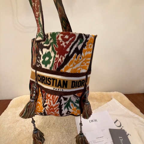 CD(CHRISTIAN DIOR)