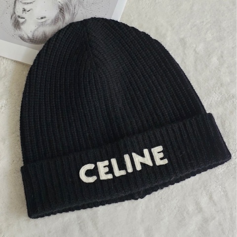 Celine 毛帽