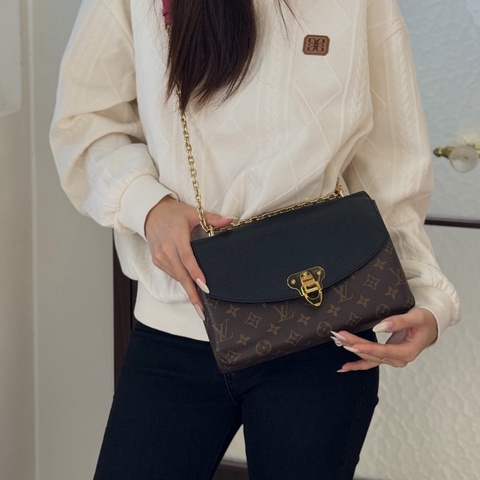 路易威登 Louis Vuitton 傳奇信封斜挎包 20s 底長25