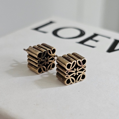 LOEWE 耳環