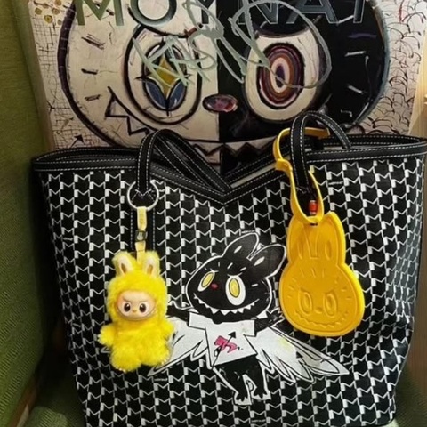 Moynant x Labubu Tote MM size