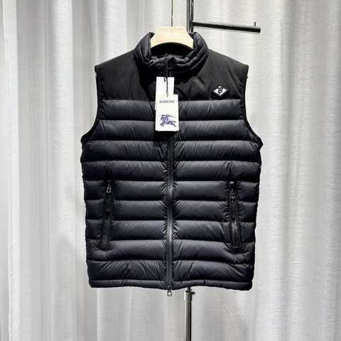 Burberry 博柏利 經典logo拉鍊羽絨馬甲 黑色