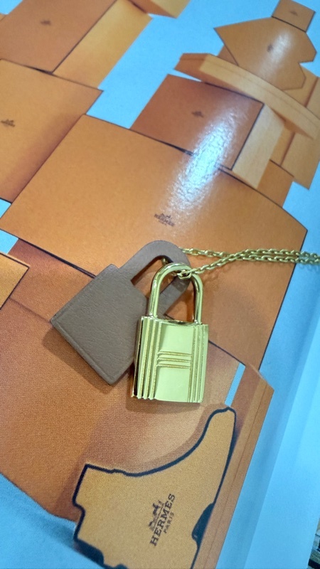 Hermes 愛馬仕 O'KELLY 項鍊 皮革鎖頭項鍊 HERMÈS