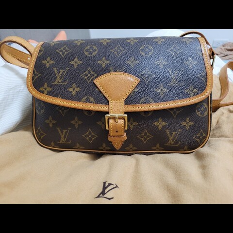 LV M42250 Vintage  經典老花法棍 /馬鞍 斜背包 附防塵袋