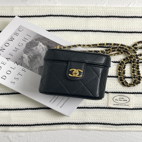 99新Chanel香奈兒金標鏈條羊皮盒子包