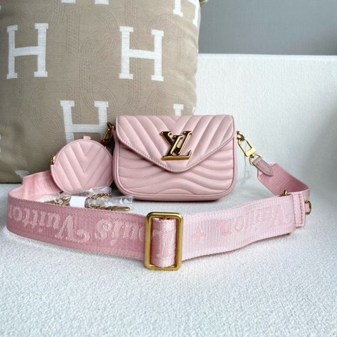 LV new wave三合一櫻花粉屁股包 牛皮 金扣 18*13*5 9新 配件肩帶 鏈條 子包 塵袋