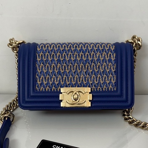 Chanel香奈兒leboy藍色淡金扣小號 27開有卡