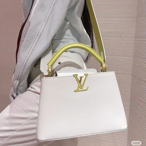 LV Capucines BB 芯片款 白色拼奇異果綠 金扣 牛皮27*17.5*9 9新 配件塵袋 肩帶