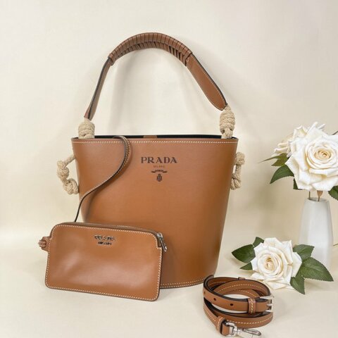 PRADA TAMBOUR 水桶包