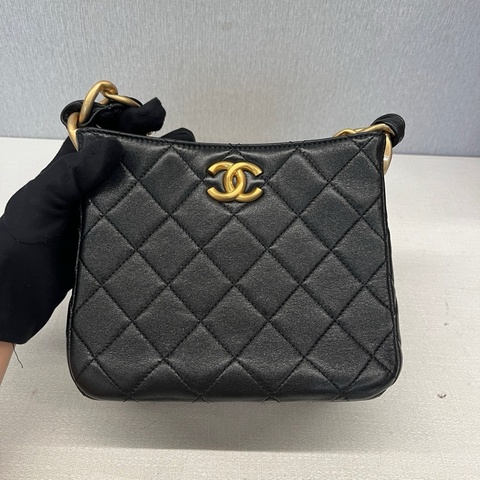 Chanel香奈兒小號黑金Hobo粗鏈腋下包單肩包 芯片款 黑金配色百搭不挑人