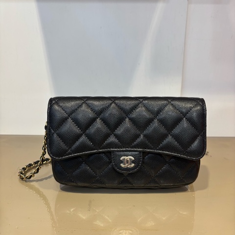 Chanel 黑荔枝牛皮斜背鏈包AP2096