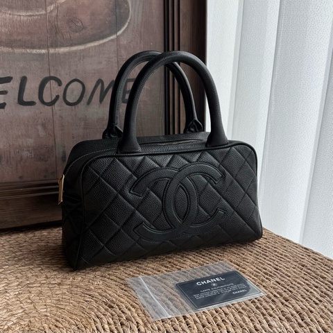 Chanel香奈兒 黑色金扣魚子醬保齡球包枕頭包小號手提包