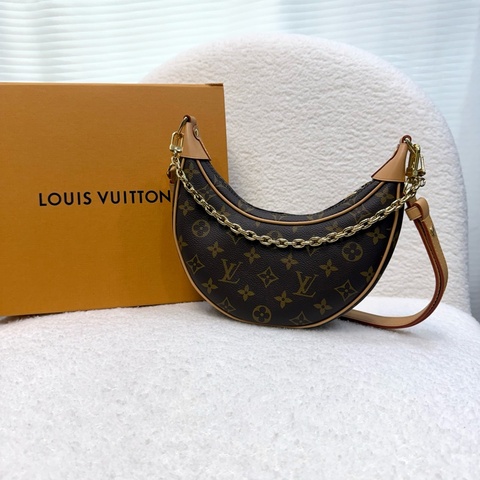 Lv 原花金釦Loop彎月腋下包