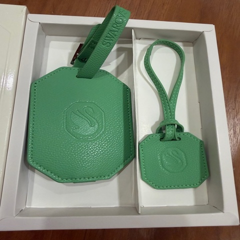 SWAROVSKI 行李吊牌 綠色 全新品 附盒子