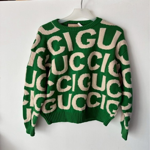 Gucci 綠色白滿版字母毛衣❤️‍🔥